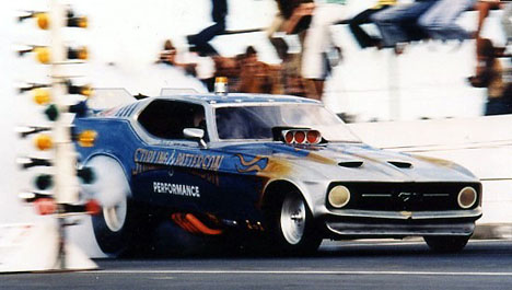 Funny cars des années 70 ! A_sterling_001