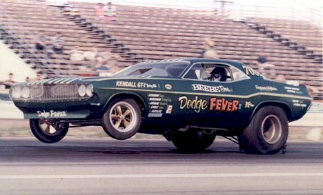 Funny cars des années 70 ! D7_dodge_fever_7