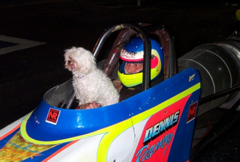 Dennis Roslansky and Teddy await the fire up signal. Photo by Charlie Willis