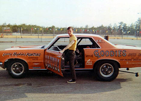 Before becoming an international media superstar, things were tough for Bob Frey. Here he attempts to steal the Brutus funny car. Photo thanks to Bob Frey