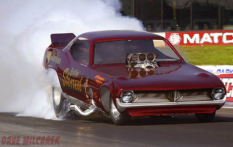 Bob Rosetty nails the loud pedal on the Rollin' Stoned Cuda. Photo by Dave Milcarek