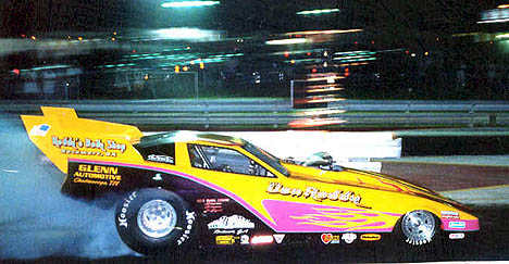 Don Roddy set both ends of the Midway Drag Strip record at 5.08, 177 during Classic Thunder II. Photo by DR Price