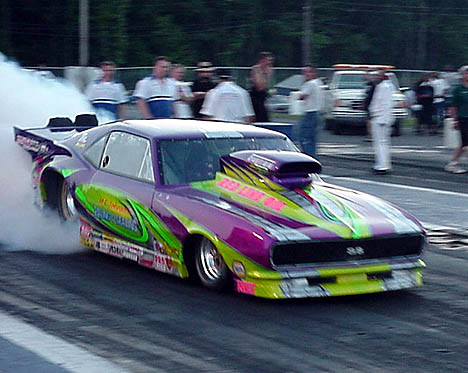 Barney Squires was shaking out the new MJ Johnson Paving Pro Mod. Photo by Tim Pratt