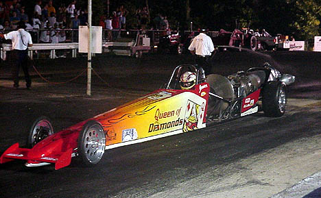 Jessica Willard drove Al Hanna's Queen of Hearts entry to three straight wins. Photo by Tim Pratt