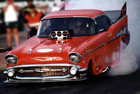 Jay Mageau and the IBAA put on a terrific show with their 7.50 funny car circuit. Photo by Cheryl Oganowski