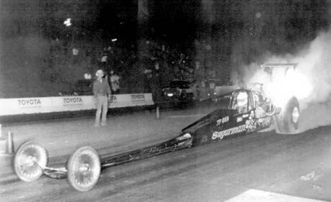 The Sugarman punishes the slicks on this awesome burnout. Photographer unknown