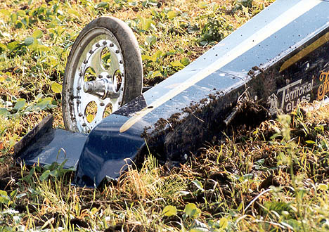 The dragster's front end dug up some rich Canadian topsoil. Photo by Sheryl Ogonoski