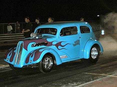 Jim Guillen's Ford Pop then took the measure of Ted Stine's'40 Dodge pickup Jim Guillen's Ford Pop then took the measure of Ted Stine's'40 Dodge pickup