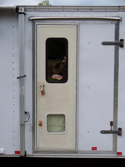 The Goose with living quarters 009.JPG
