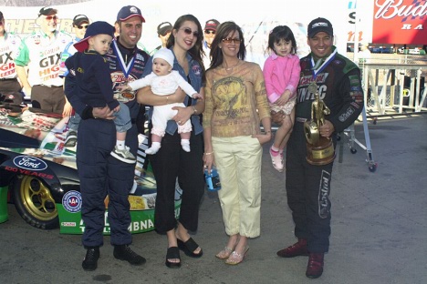 The Dixon and Pedregon families pose for a group photo.