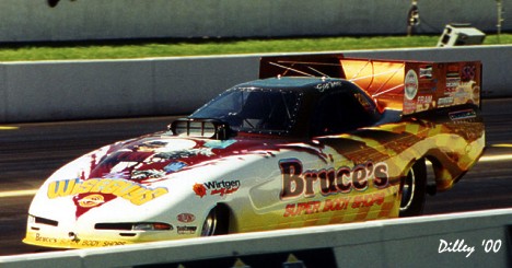 Scott Weis's Bruce's Super Body Shops Corvette Funny Car 2000. Photo by Ron Dilley