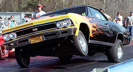 Gene Fulton power is trying to twist this Chevelle in half! Photo thanks to David Whitewolf