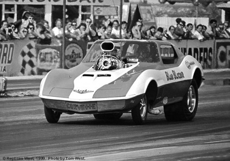 Blue Blazer Fuel Altered Modified Corvette. Photo by Tom West