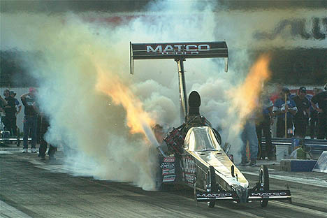 Don Garlits brought his futuristic fueler to the Gatornationals and sits on the bump spot after one session. Photo by Greg Gage