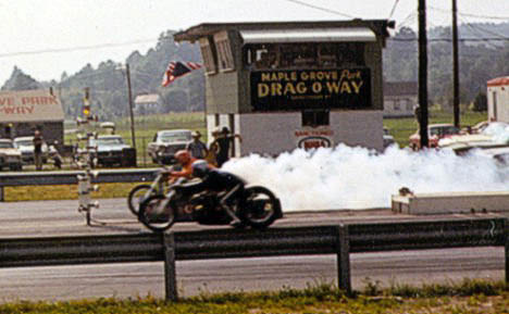 Fuel bikes on side by side run, but where are the wheelie bars. Photo by Guy Wills