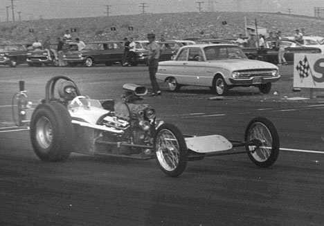 Blown Chevies at San Gabe (2). Photo by Steve Gibbs