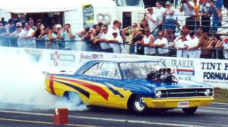 Blown Dodge Dart Outlaw Streeter. Photo by Gonzo