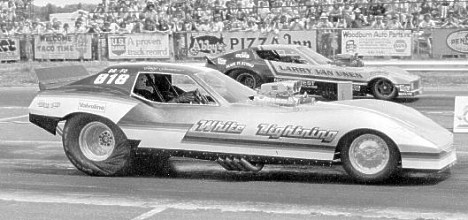 White Lightning Corvette vs Larry Van Unen. Photo from the Flyin' Phil Archives