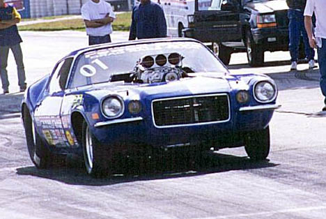 Here's a bad, blown, Brazilian Camaro. Photo by Fabio Felix "Pascoal"