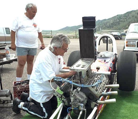 John Bradley workin' at Bandimere 2000. Photo by Pete Garramone