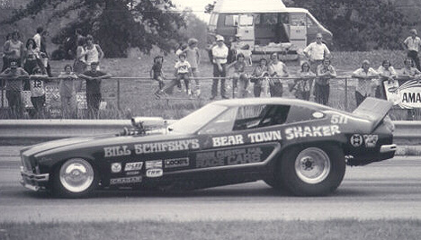 Bill Schifsky's Minnesota-based Bear Town Shaker does Dragway 42 in Ohio. Photo by Bob Srait