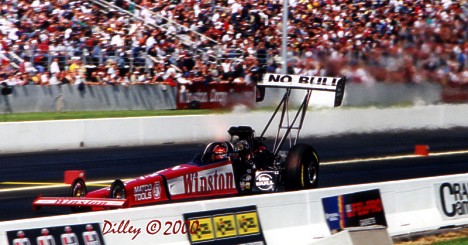 Gary Scelzi heats up the frigid air at the Keystone Nationals 2000. Photo by Ron "Ice Cube" Dilley