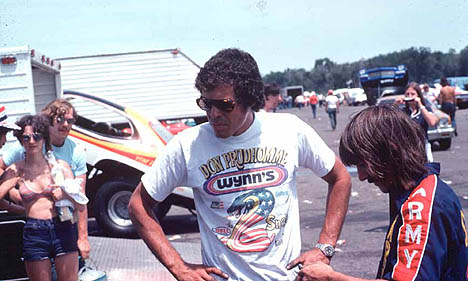 Don Prudhomme confers with Bob Brandt at the 1974 Summernationals. Photo by Peter Kumble