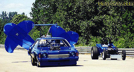These Canadian Pro Comp machines are as blue as blue can be. Photo by Valerie Young