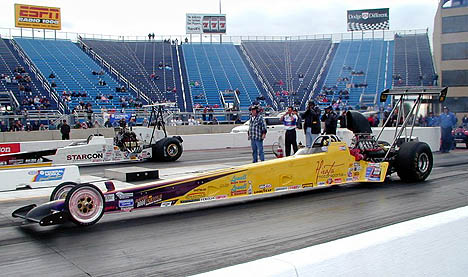 David Hirata is keeping the tradition of tough Indiana diggers going with his hot A/Fueler. Photo by Lee Ecker