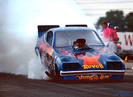 Jungle Jim's blue Monza at Columbus 1976. Photo by Dave Milcarek