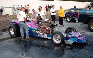 Jim Dickey and team kept on rolling with their second straight win. Photo by Bob Gettys