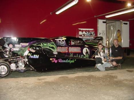 Junor Dragster grudge match winner Ty Randolph got to pose with his hero in the pits. There's a shot to treasure. Roger Richards photo