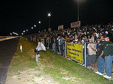 MIR crowds love doorslammer racing on a Wednesday night! Photo by Stephen Jones