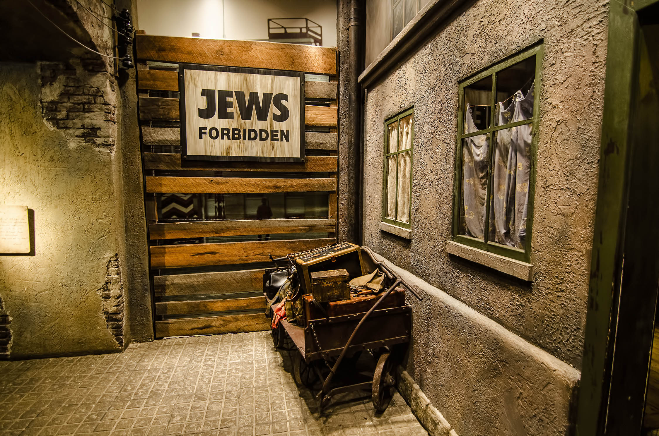 Holocaust Museum 5.jpg